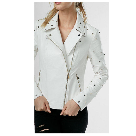 Woman wearing a white studded leather biker jacket with golden studs and an asymmetrical zipper.
